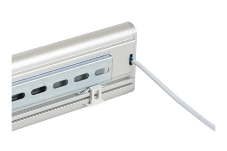 SKAT LT-2360 LED Li-Ion светильник аварийного освещения 60 светодиодов, резерв 3/6ч, алюмин корпус SKAT LT-2360 LED Li-Ion светильник аварийного освещения 60 светодиодов, резерв 3/6ч, алюмин корпус